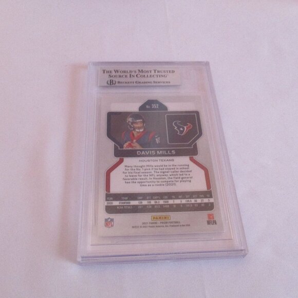 2021 PANINI PRIZM #352 DAVIS MILLS MINT 9 - Picture 4 of 4